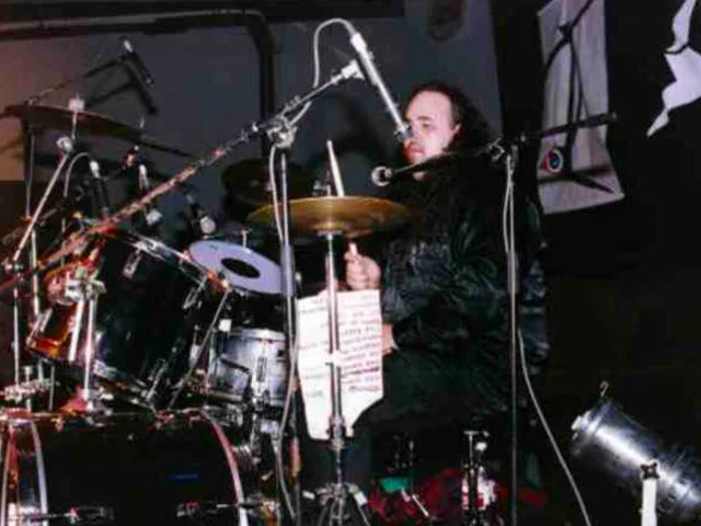 Mauricio-de-22Bull-Metal22