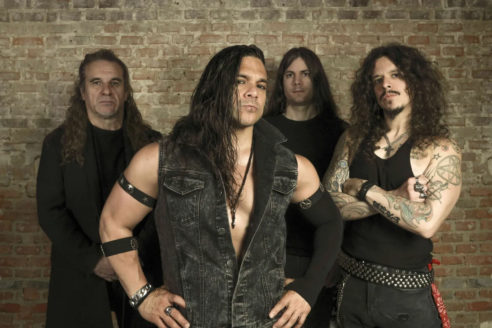 Saratoga historia discos integrantes y heavy metal español